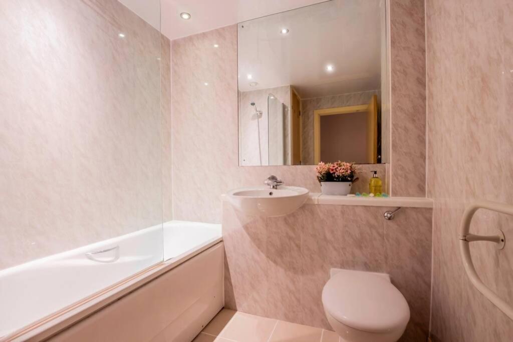 Central Apartment In The Heart Of Liverpool Exterior foto